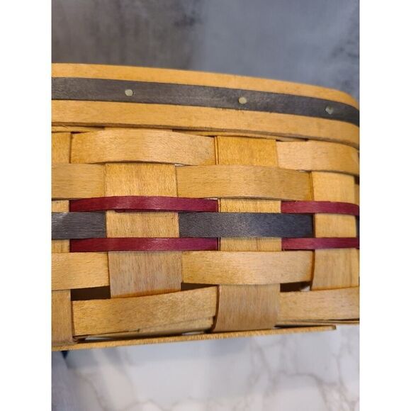 American Traditions Basket, 1998 Colorful removable Cloth liner, and Lid 8"x5" - Picture 4 of 9